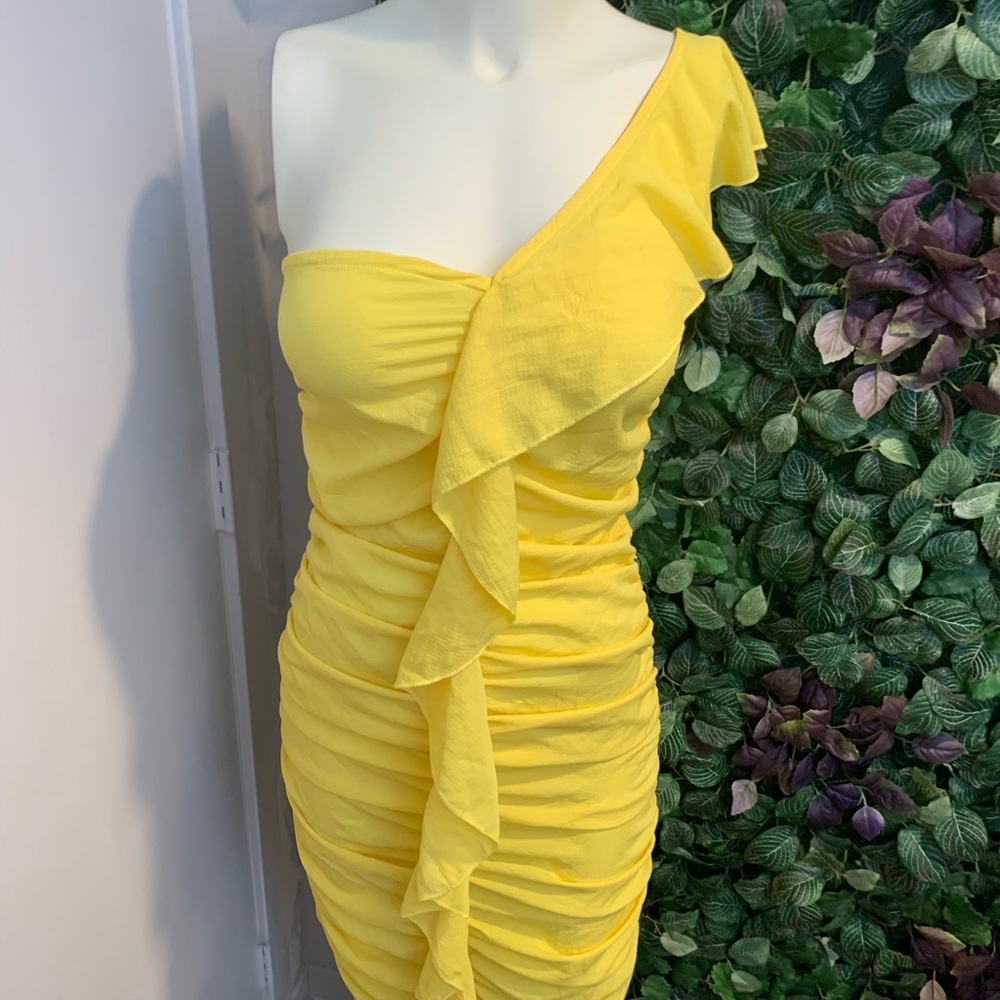 Yellow Ruffled One Shoulder Dress - Picture 12 of 12